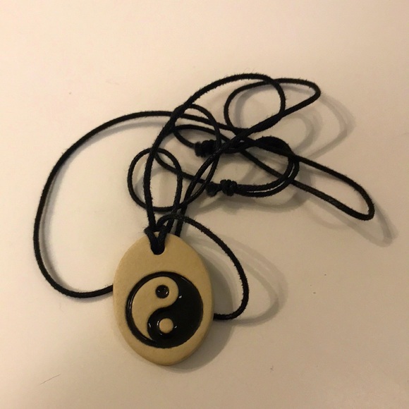 Yin Yang Stone necklace - Picture 1 of 2